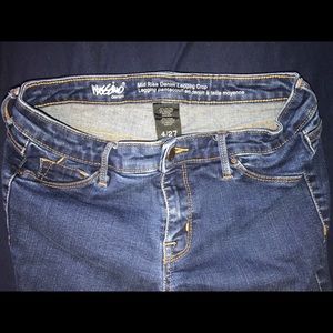 Medium wash skinny jeans